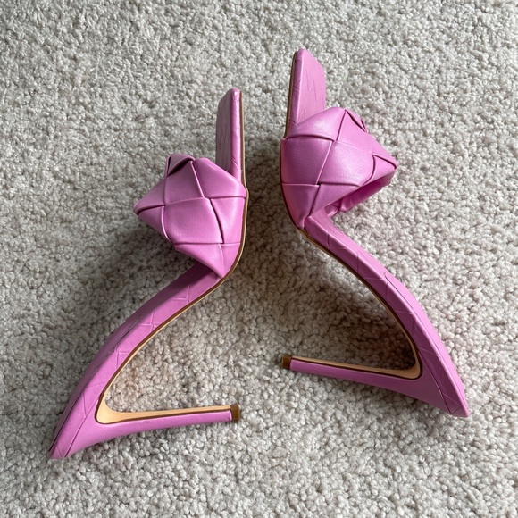 Olivia Ferguson Quilted Woven Lilac Purple High Heels, Size 7.5 Open Square Toe - Picture 9 of 15